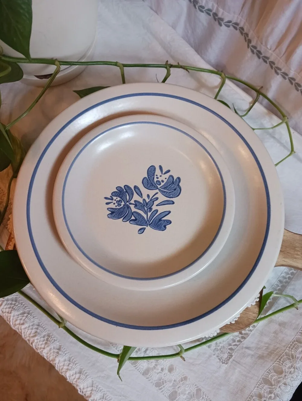 Pfaltzgraff 3 Piece Place Setting Vintage Yorktowne Design Stoneware Cabincore